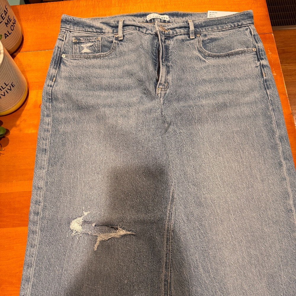 LOFT Wide Leg Distressed Jeans Size 32 Petite Raw Hem